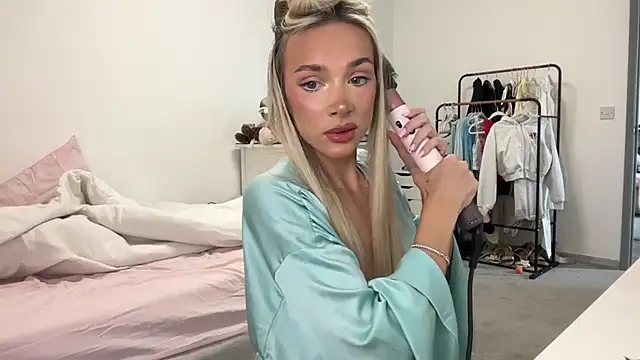 Naughtyblondex online show from July 22, 9:12 am
