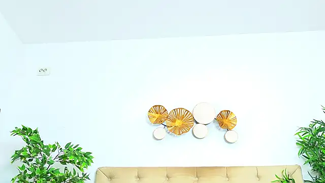 RaysaDrake online show from March 17, 5:00 am