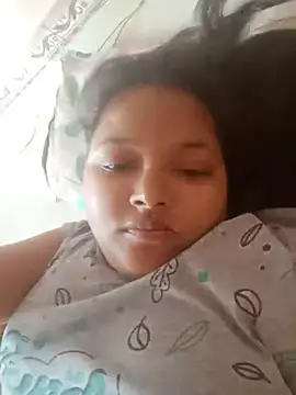 Snapshot of priti_25 chatting on June 14, 8:16 am priti 25 online show from June 14, 8:16 am