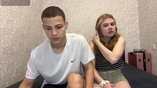 mirel couple online show from May 15, 10:11 am