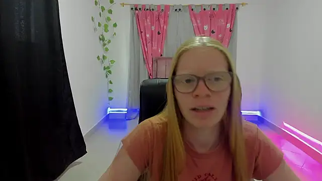 Albingirl online show from March 16, 8:46 pm