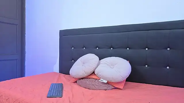 Snapshot of cute_sofiii chatting on April 30, 1:17 pm cute sofiii online show from April 30, 1:17 pm