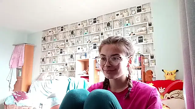 JInaMillsap online show from April 16, 8:04 am