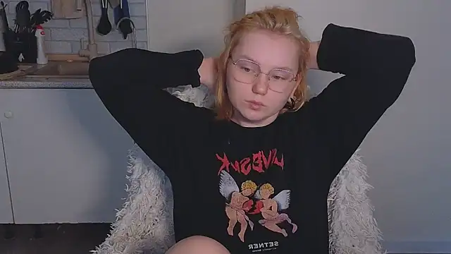 soft focus online show from May 31, 4:53 am