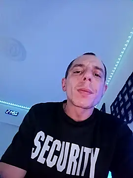 Snapshot of Hugo1993 chatting on February 28, 8:54 pm Hugo1993 online show from February 28, 8:54 pm