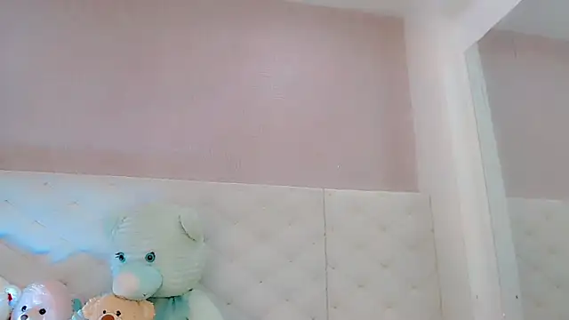 catriona queen16 online show from April 12, 5:34 am