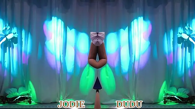 Qianshuibay Jodie online show from June 5, 3:24 am