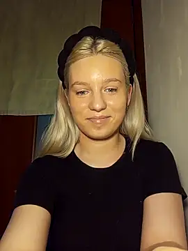 Glowing Jessica online show from March 1, 1:13 pm