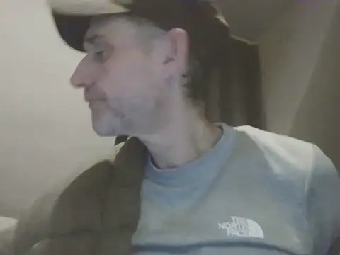 DOUBLETROUBLE7773 online show from March 25, 11:22 pm