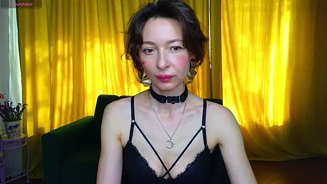 Kate Millersi online show from May 23, 5:45 am