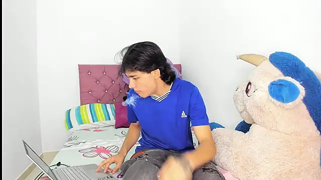 monky 0002 online show from August 7, 1:46 pm