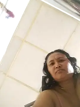 Snapshot of Rashi_bhabi chatting on May 16, 12:15 pm Rashi bhabi online show from May 16, 12:15 pm