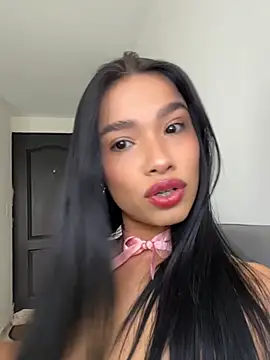 Snapshot of Bella_Smithe chatting on June 5, 4:13 pm Bella Smithe online show from June 5, 4:13 pm
