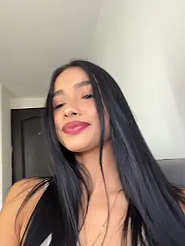 Snapshot of Bella_Smithe chatting on June 9, 5:02 pm Bella Smithe online show from June 9, 5:02 pm