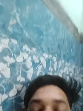 areee214 online show from April 14, 9:21 pm