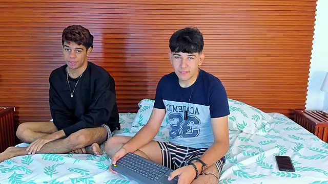 peakk twiinns online show from March 31, 11:32 am