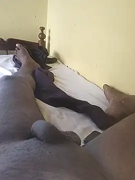 lovelycouples95 online show from March 2, 11:17 am