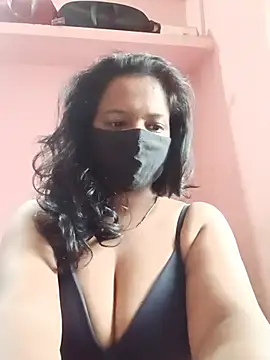 Snapshot of Miss-Dolly07 chatting on July 17, 1:34 am Miss-Dolly07 online show from July 17, 1:34 am