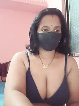 Snapshot of Miss-Dolly07 chatting on July 28, 5:01 pm Miss-Dolly07 online show from July 28, 5:01 pm