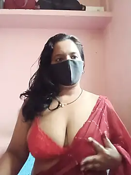 Snapshot of Miss-Dolly07 chatting on August 1, 2:11 am Miss-Dolly07 online show from August 1, 2:11 am