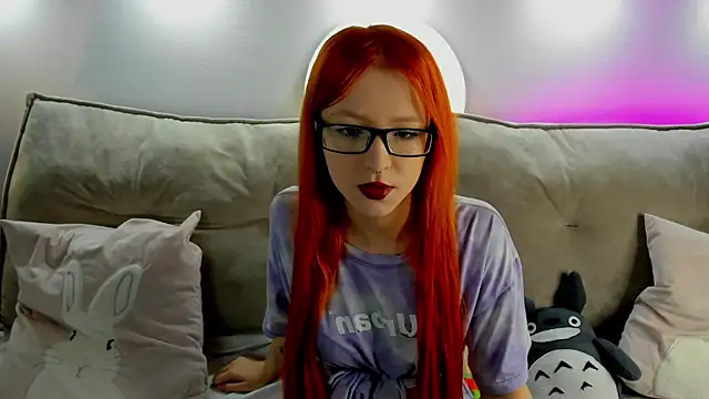 Emma Dusk online show from April 2, 1:03 am