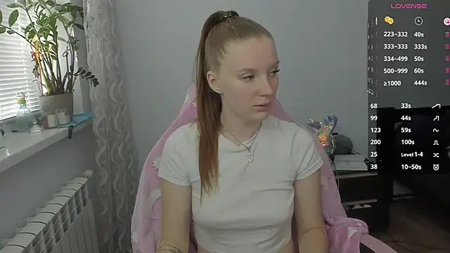 Mary Blu online show from October 31, 9:54 am