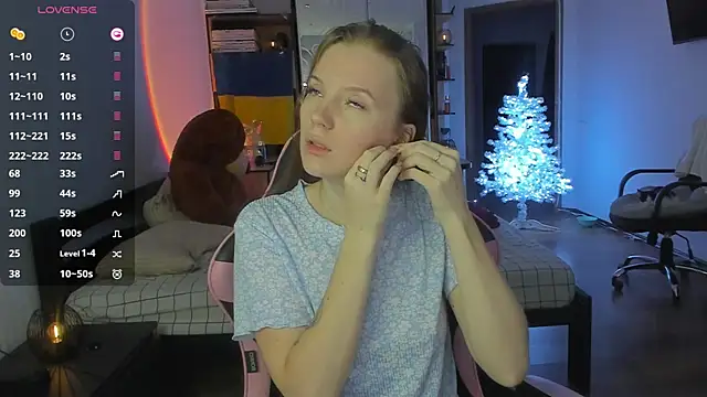 Mary Blu online show from December 18, 5:57 am