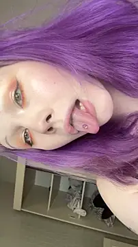 AlexaGudz online show from March 14, 6:57 pm