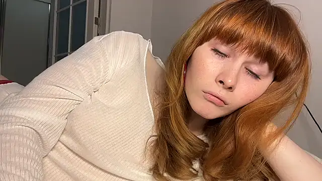 AlexaGudz online show from July 7, 3:49 pm