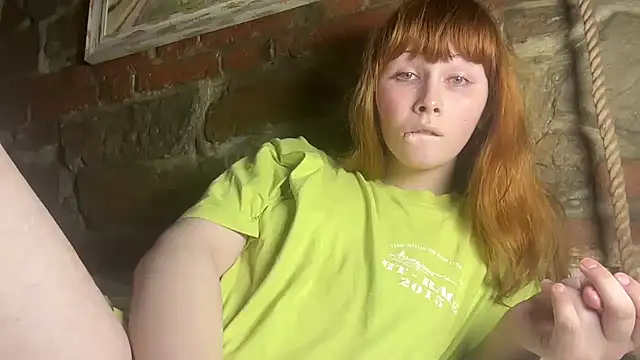 AlexaGudz online show from July 15, 8:36 pm