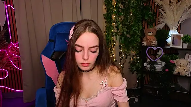 Snapshot of BarbaraMcDaniel chatting on March 27, 6:51 pm BarbaraMcDaniel online show from March 27, 6:51 pm