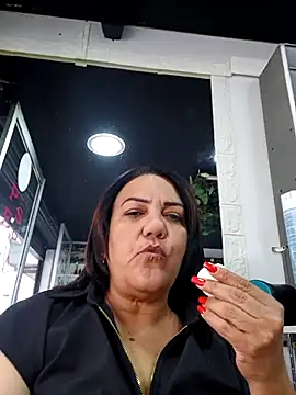 saraladys online show from April 8, 3:01 pm