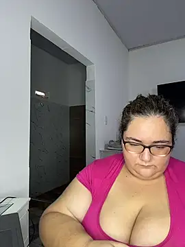 Snapshot of marianacooper12 chatting on March 3, 8:37 pm marianacooper12 online show from March 3, 8:37 pm