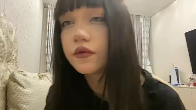 LoidaTrytten online show from March 8, 8:56 pm