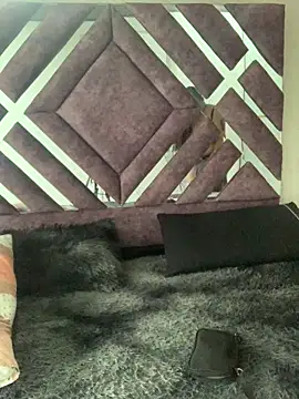 Im Luuu online show from March 18, 1:47 pm