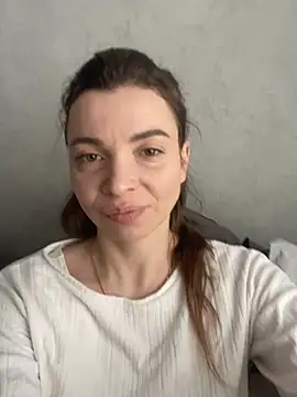 Luna2547 online show from March 5, 11:28 am