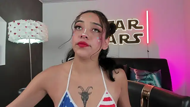 foxy hannah online show from July 4, 11:16 am
