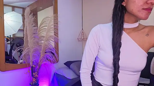 Morgan alice online show from March 13, 1:40 pm