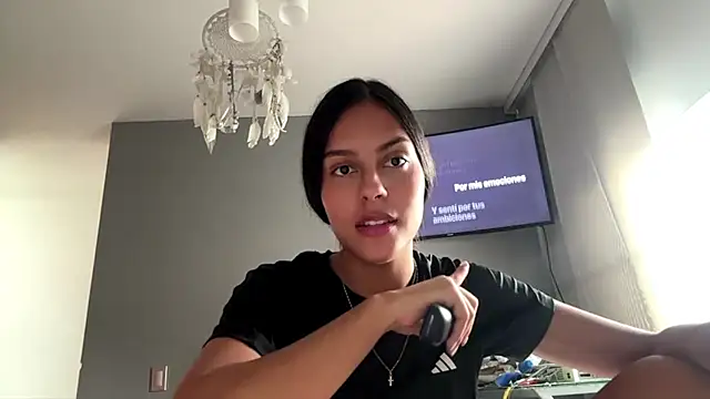 BrittneyBendler online show from March 4, 9:10 pm