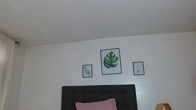Snapshot of samanthachop chatting on June 10, 2:16 pm samanthachop online show from June 10, 2:16 pm