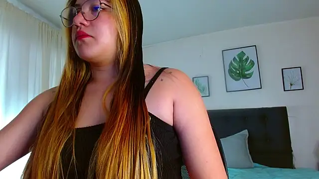 Snapshot of samanthachop chatting on June 27, 1:39 pm samanthachop online show from June 27, 1:39 pm
