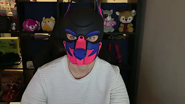 Snapshot of MellPUP chatting on April 15, 12:56 pm MellPUP online show from April 15, 12:56 pm
