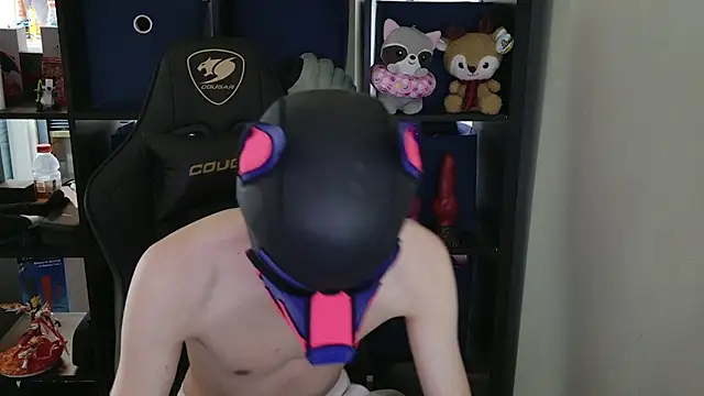 Snapshot of MellPUP chatting on April 22, 4:52 pm MellPUP online show from April 22, 4:52 pm