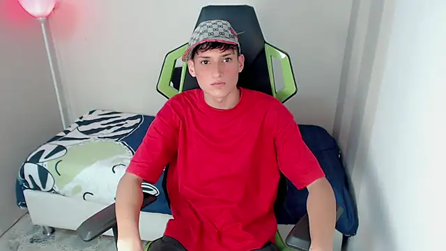 Snapshot of Pablito_junior chatting on March 3, 3:12 am Pablito junior online show from March 3, 3:12 am