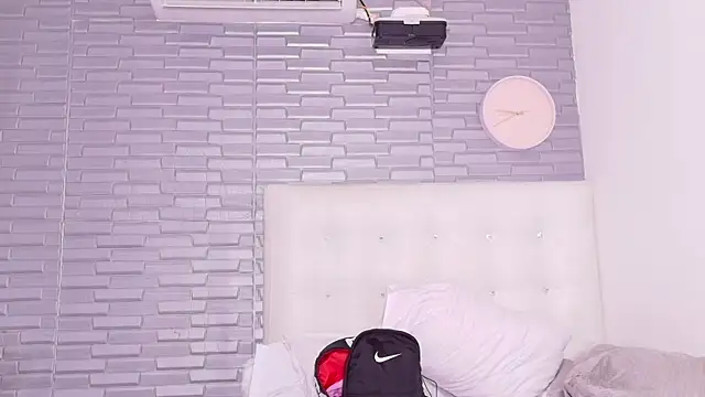 pervert shydoll1 online show from April 8, 3:17 am