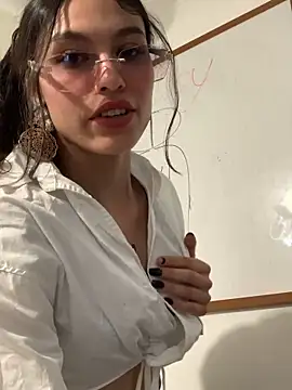 SweetCherry   online show from March 5, 7:32 pm