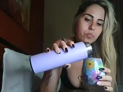 Emilyvuxa online show from April 24, 7:49 pm