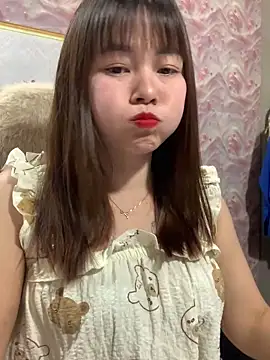 Little Muse78 online show from March 12, 6:19 am