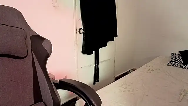 kcleiton online show from April 15, 6:09 am