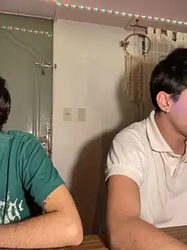 Lucasss2204 online show from May 3, 4:29 am
